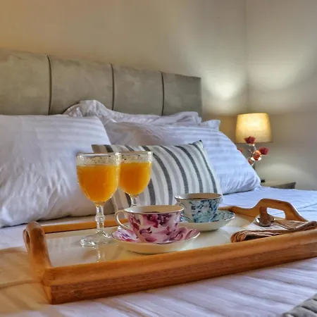 Luminous Sky Appartments 公寓